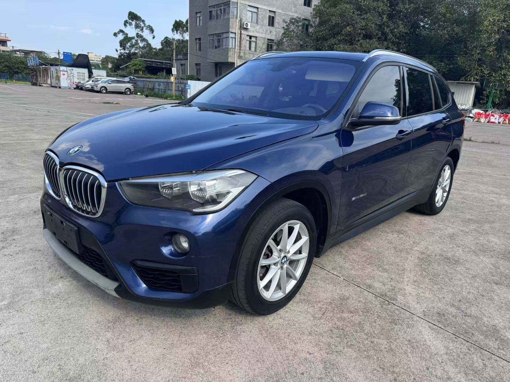 BMW X1 2017 BMW X1 2017 car image