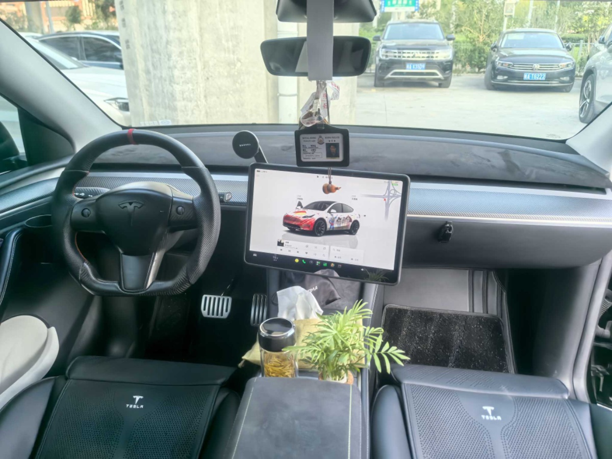 Tesla Model Y 2023 #2 Tesla Model Y 2023 car image #2