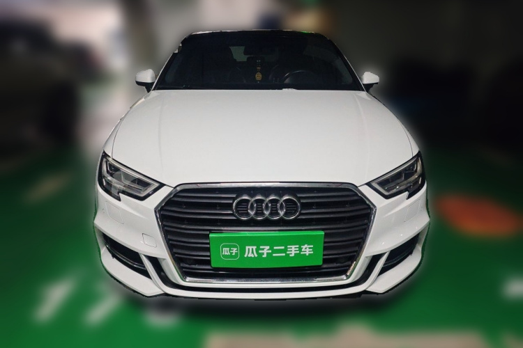 Audi A3 2019 car image #3
