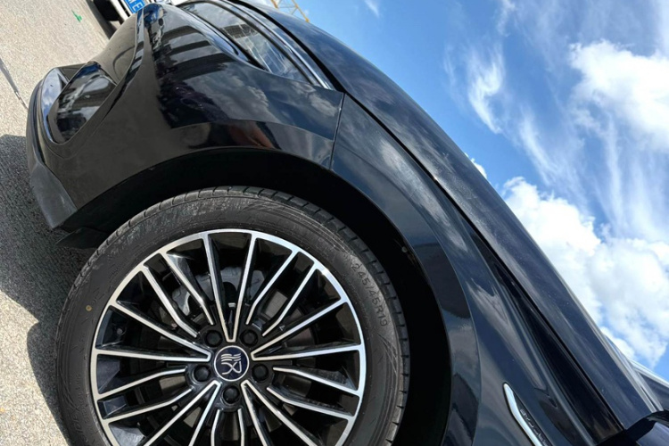 BYD Han 2023 #8 BYD Han 2023 car image #8