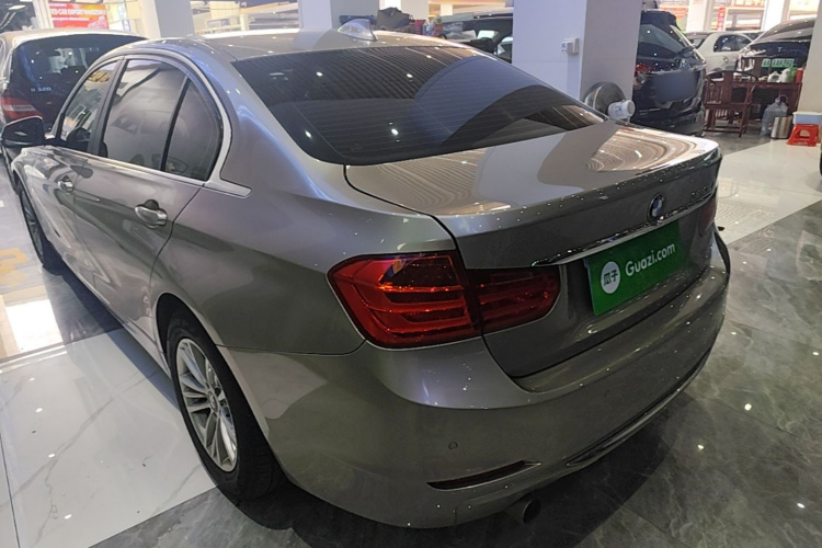 BMW 3 Series 2015 #5 BMW 3 Series 2015 car image #5
