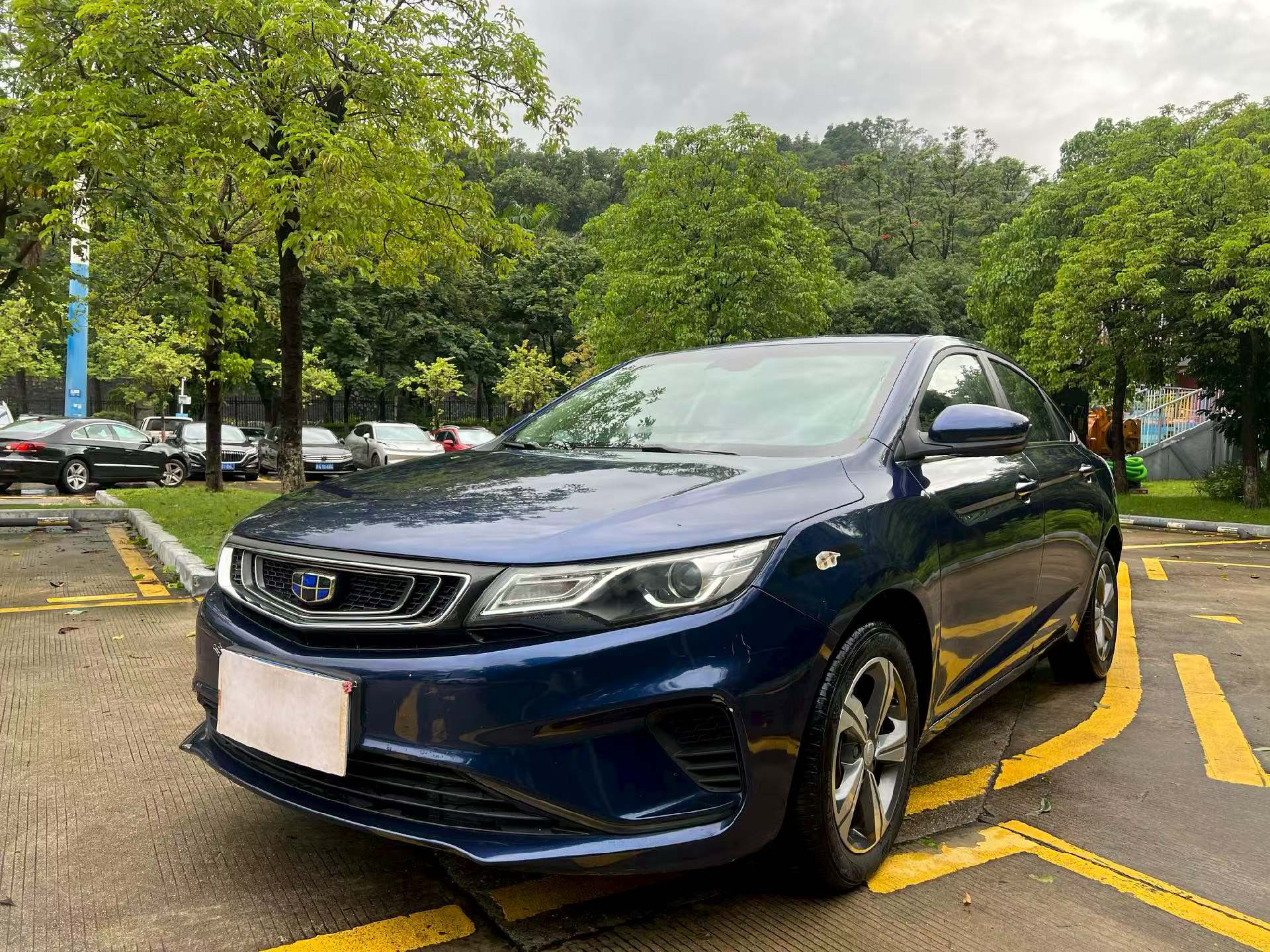 GEELY Emgrand GL 2018 GEELY Emgrand GL 2018 car image
