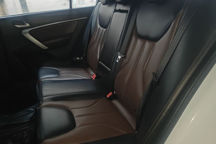 GEELY Emgrand 2017 immagine di auto #17