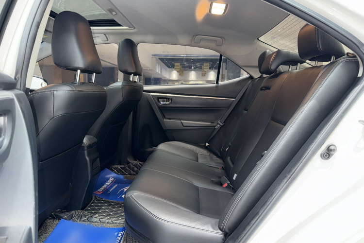 Toyota Corolla 2019 #13 Toyota Corolla 2019 car image #13