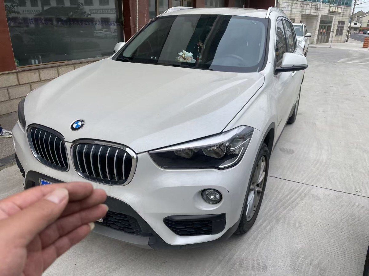 BMW X1 2018 BMW X1 2018 car image