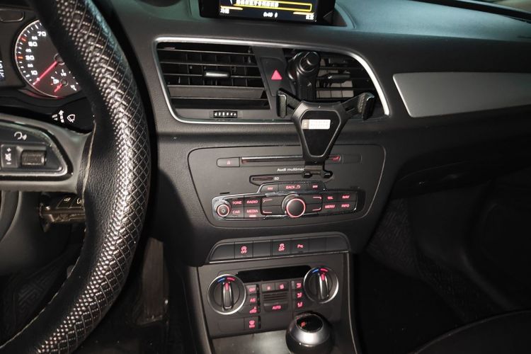 Audi Q3 2017 #13 Audi Q3 2017 car image #13