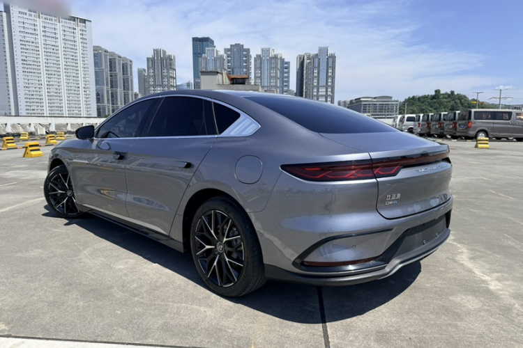 BYD Han 2022 #3 BYD Han 2022 car image #3