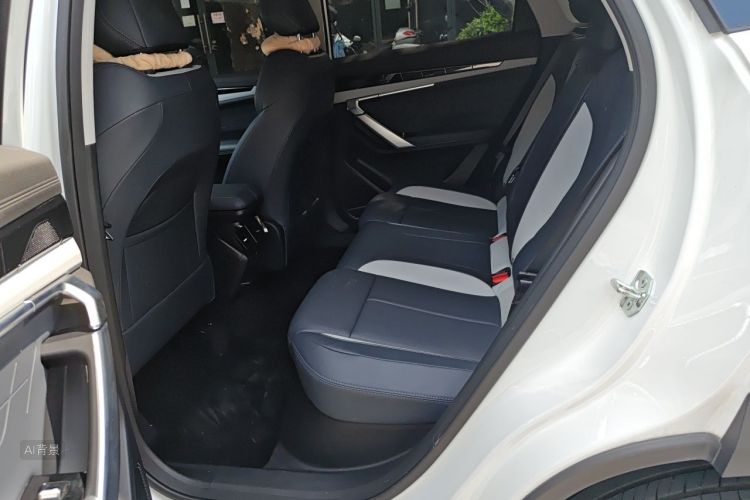 GEELY Boyue L 2025 car image #19
