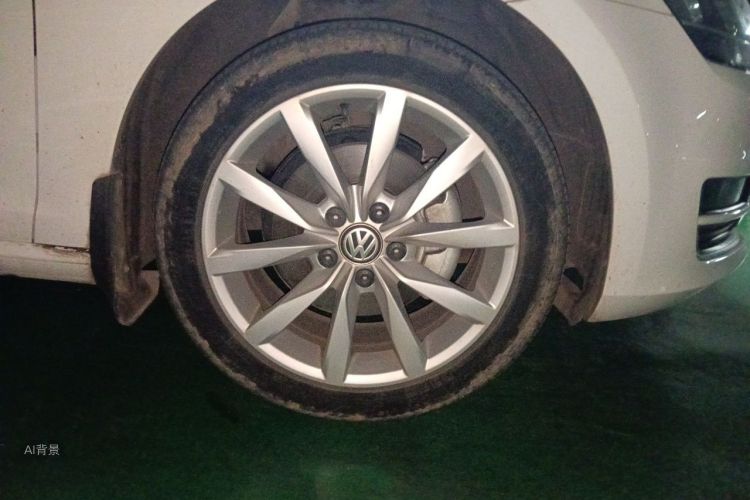 Volkswagen Golf 2015 car image #9