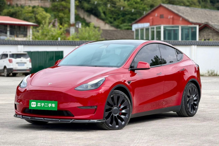 Tesla Model Y 2021 car image #2