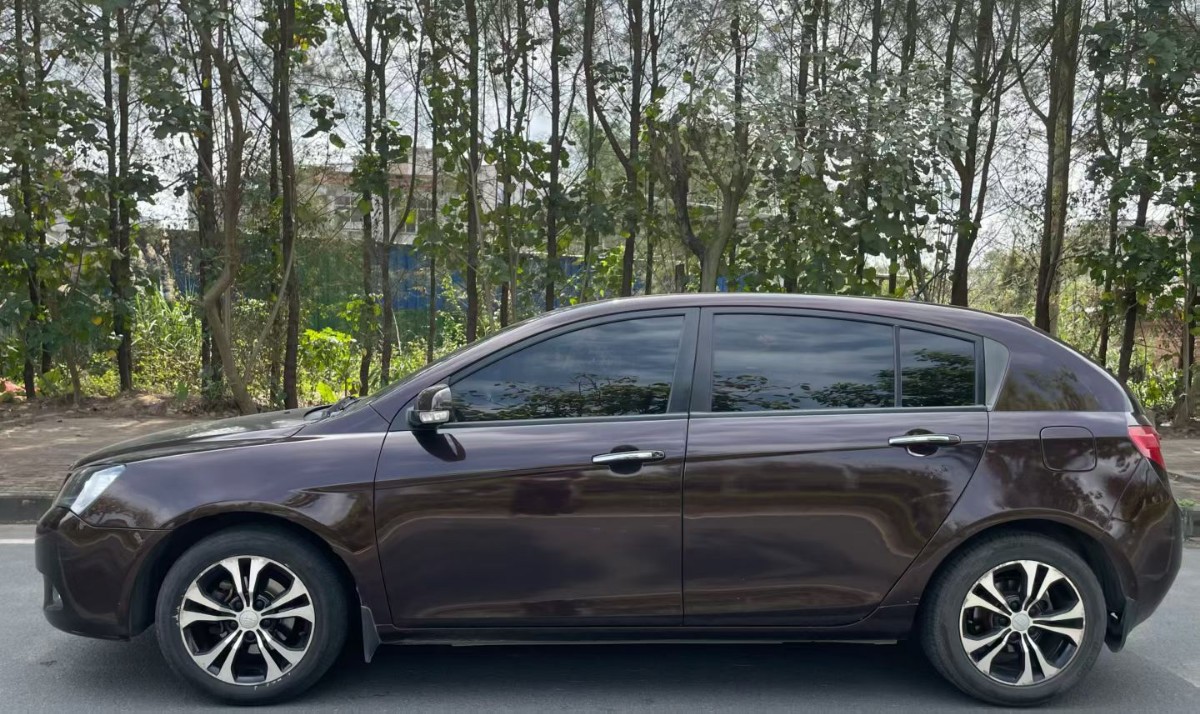 GEELY Emgrand Classic 2013 car image #9