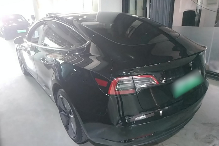 Tesla Model 3 2022 car image #5