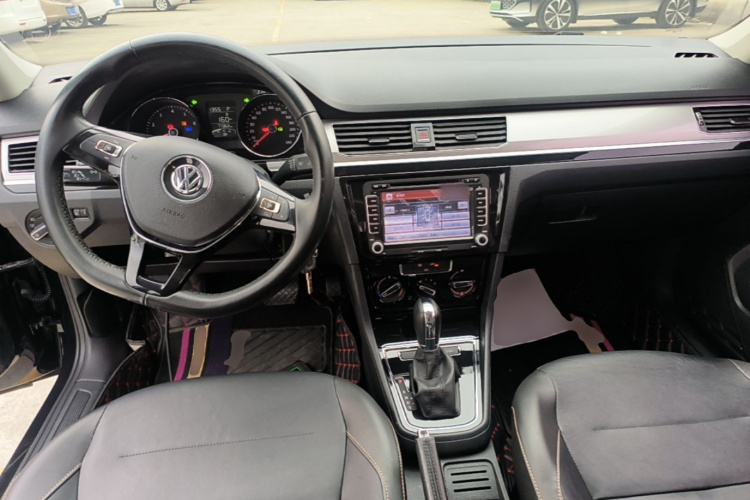 Volkswagen Bora 2018 imagen de coche #10