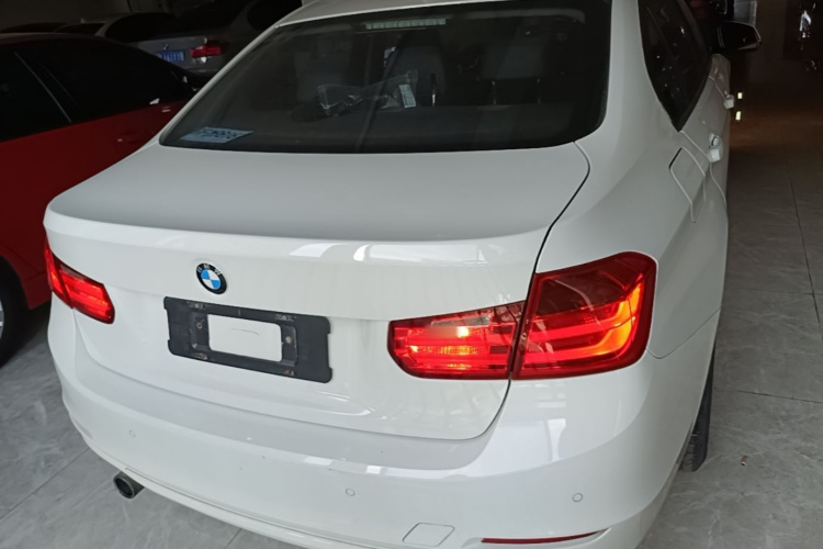 BMW 3 Series 2015 #4 BMW 3 Series 2015 car image #4