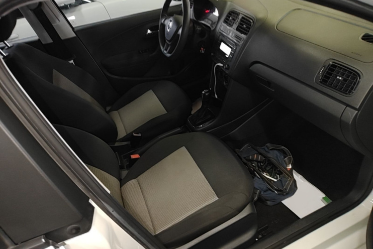 Volkswagen Polo 2019 #23 Volkswagen Polo 2019 car image #23