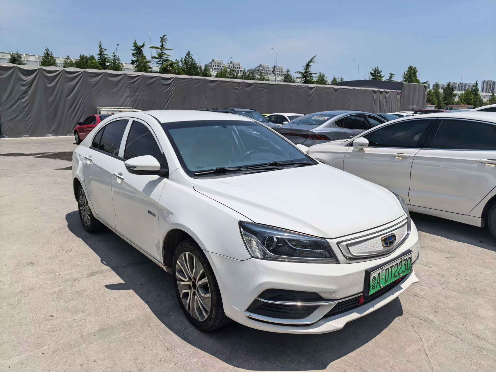 GEELY Emgrand New Energy 2018 #2 GEELY Emgrand New Energy 2018 car image #2