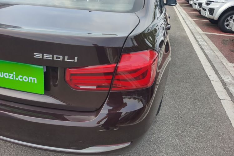 BMW 3 Series 2018 #8 BMW 3 Series 2018 immagine di auto #8