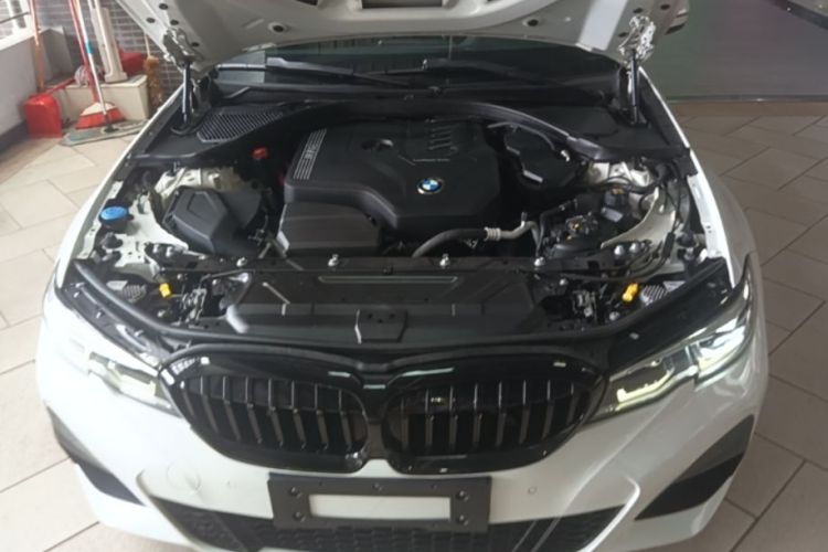 BMW 3 Series 2020 #23 BMW 3 Series 2020 car image #23