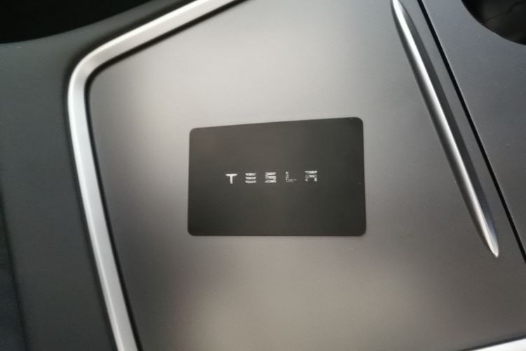 Tesla Model Y 2023 #9 Tesla Model Y 2023 car image #9