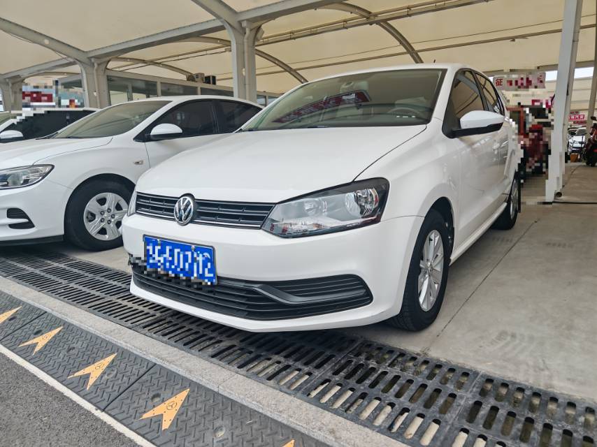 Volkswagen Polo 2017 Volkswagen Polo 2017 car image