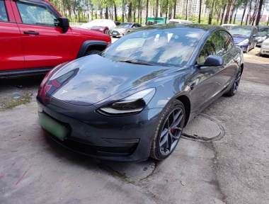 Tesla Model 3 2021 car image 