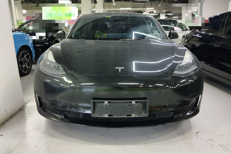 Tesla Model 3 2022 car image #3