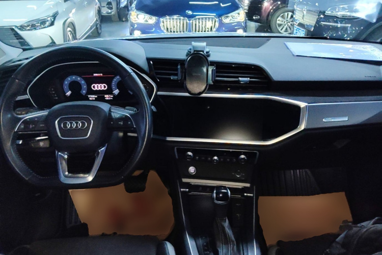 Audi Q3 2019 #10 Audi Q3 2019 car image #10