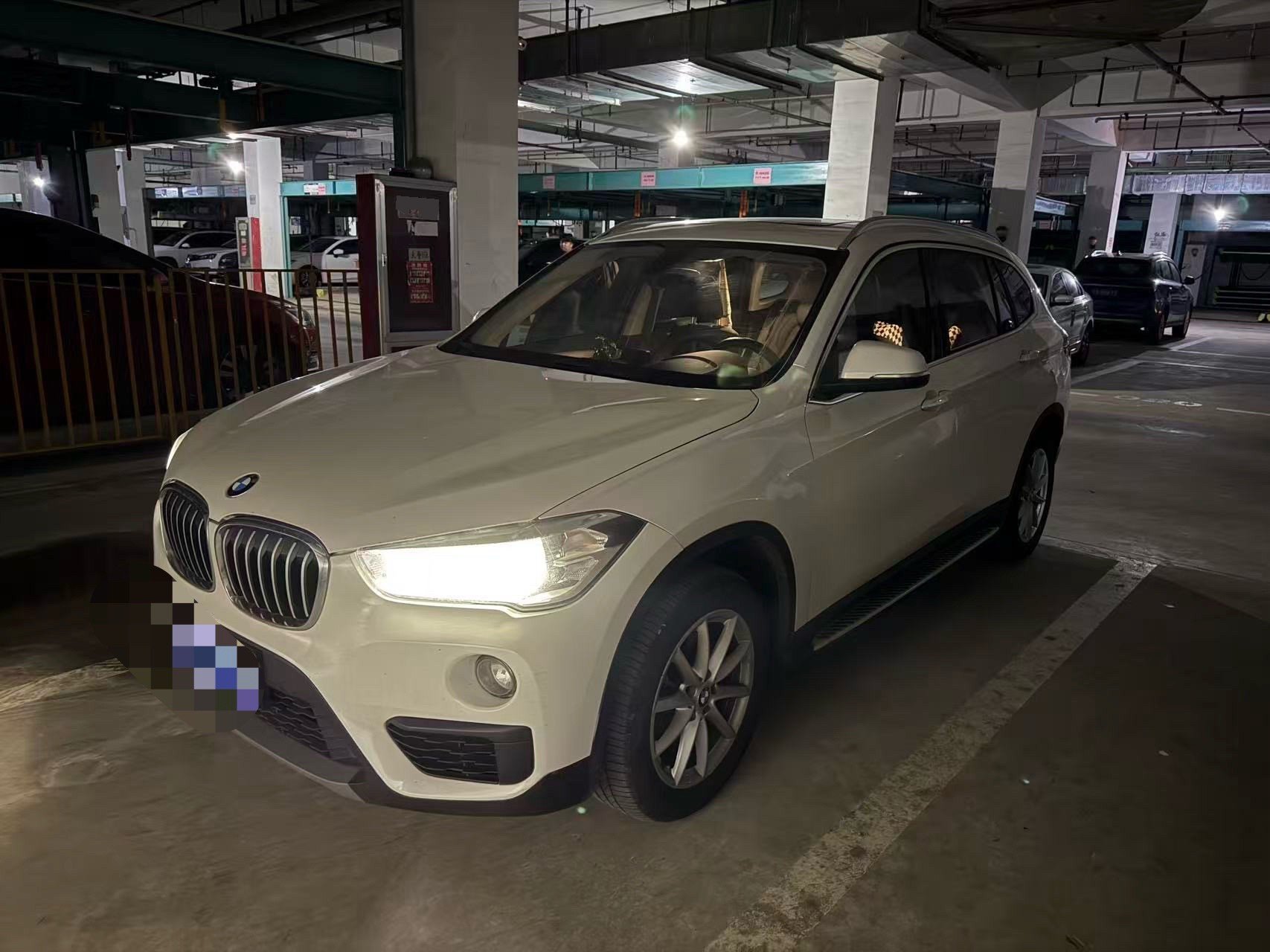 BMW X1 2017 BMW X1 2017 car image
