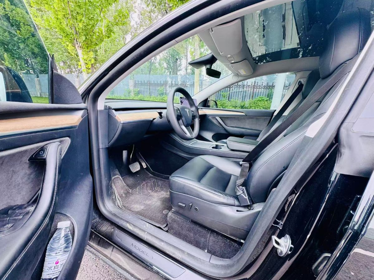 Tesla Model Y 2022 #7 Tesla Model Y 2022 car image #7