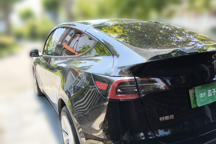 Tesla Model Y 2021 #5 Tesla Model Y 2021 car image #5