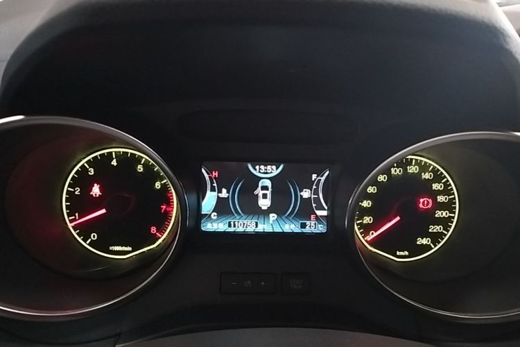 BYD Yuan 2018 #12 BYD Yuan 2018 car image #12
