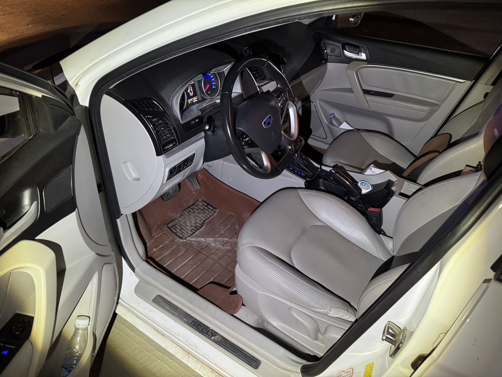 GEELY Emgrand 2015 #9 GEELY Emgrand 2015 car image #9