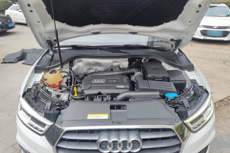 Audi Q3 2018 image de voiture #22