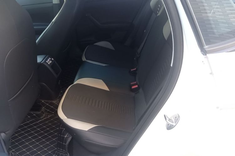 Volkswagen Polo 2023 car image #17