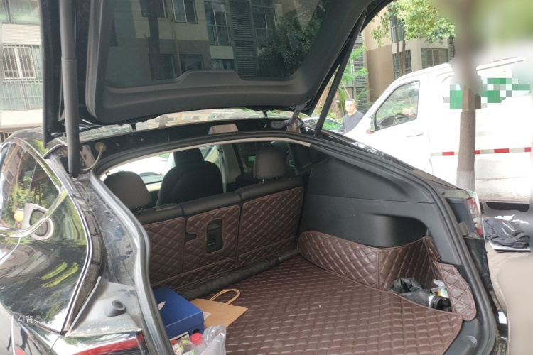 Tesla Model Y 2023 #21 Tesla Model Y 2023 car image #21