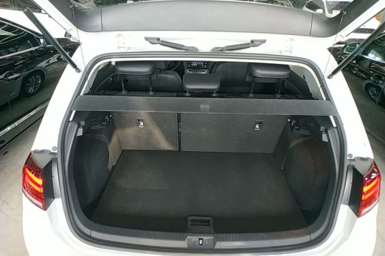 Volkswagen Golf 2018 #19 Volkswagen Golf 2018 car image #19