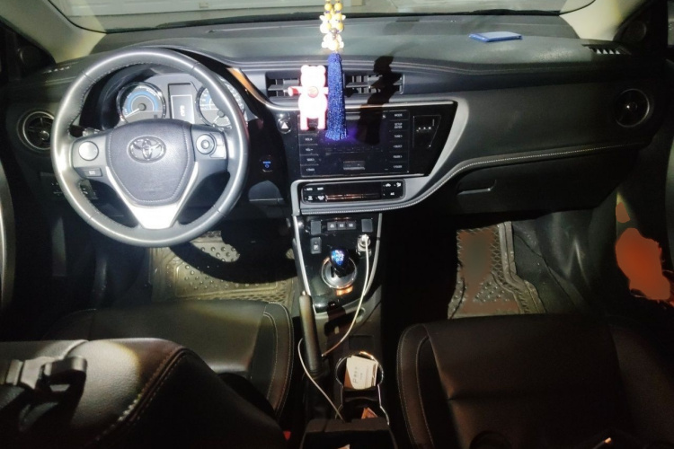 Toyota Corolla 2017 #12 Toyota Corolla 2017 car image #12