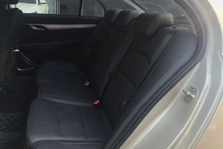 GEELY Emgrand 2020 car image #17