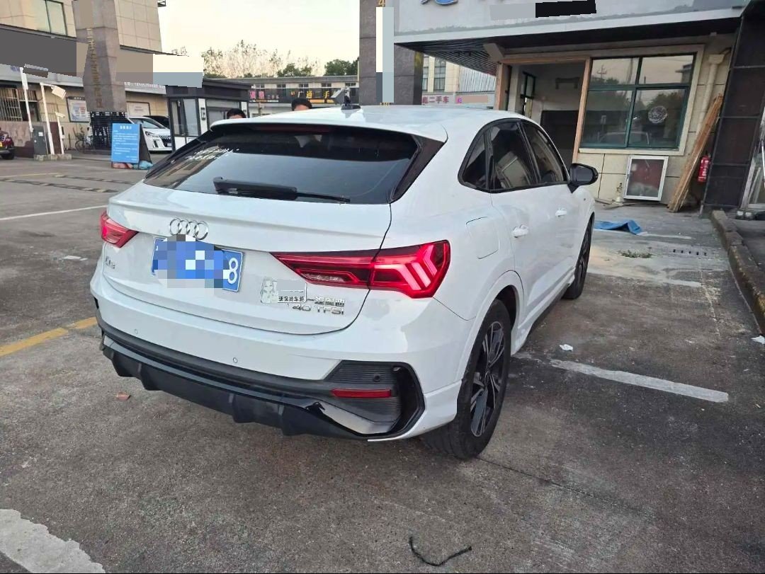 Audi Q3 Sportback 2022 #3 Audi Q3 Sportback 2022 صورة سيارة #3