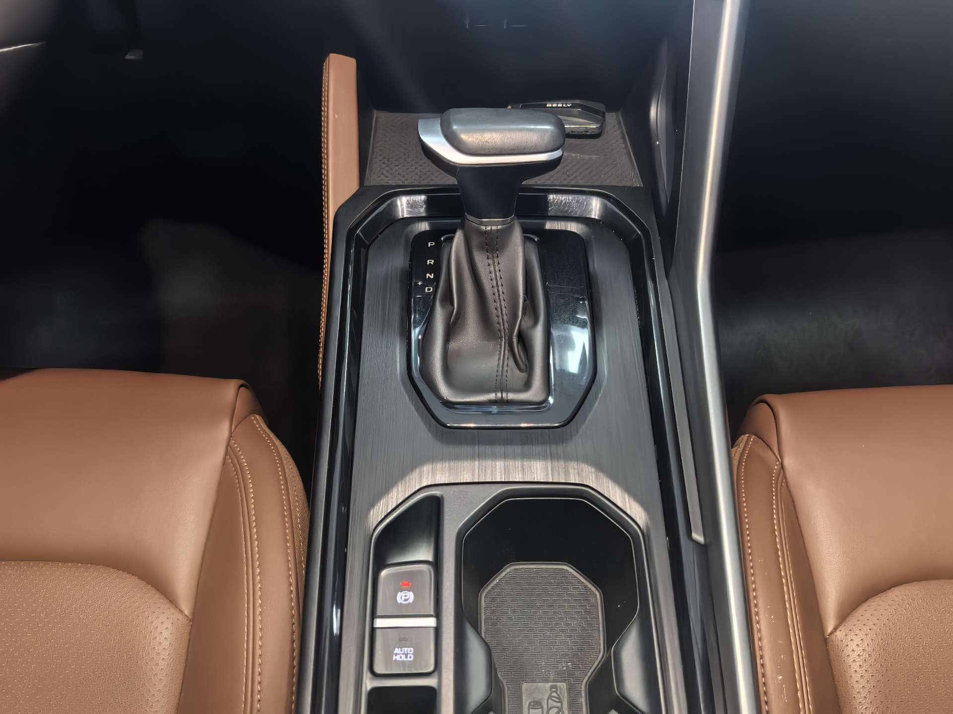 GEELY Vision X6 2022 #11 GEELY Vision X6 2022 car image #11