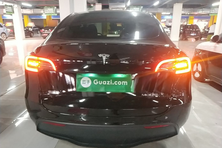 Tesla Model Y 2022 #6 Tesla Model Y 2022 car image #6