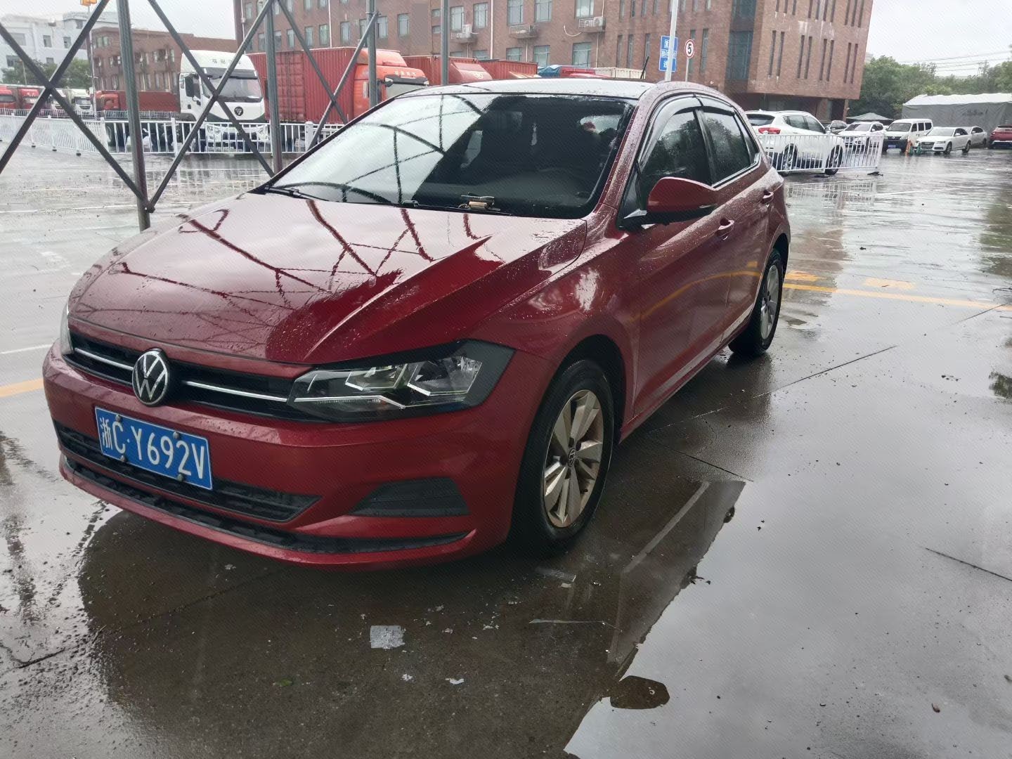 Volkswagen Polo 2022 car image 