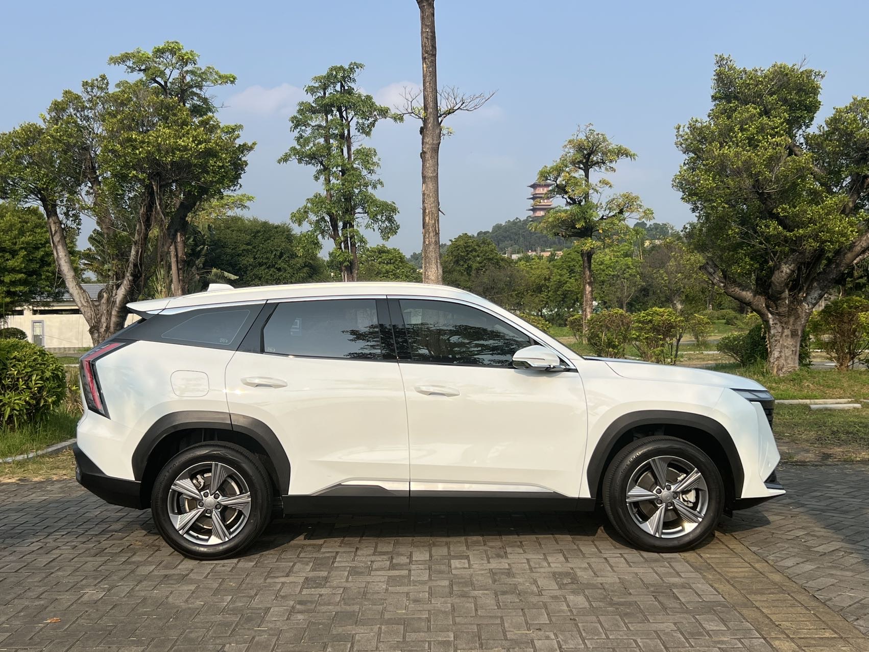 GEELY Boyue L 2023 #4 GEELY Boyue L 2023 изображение автомобиля #4