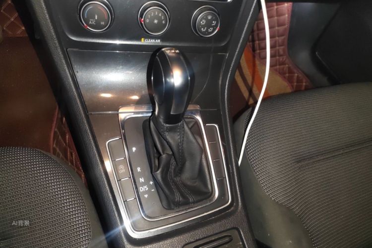 Volkswagen Golf 2019 immagine di auto #16
