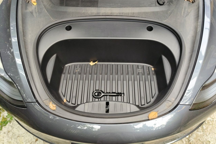 Tesla Model 3 2023 car image #22