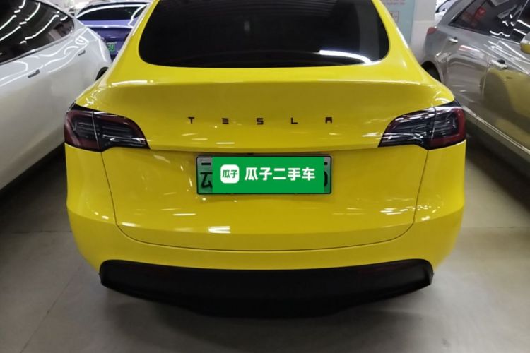 Tesla Model Y 2022 car image #6
