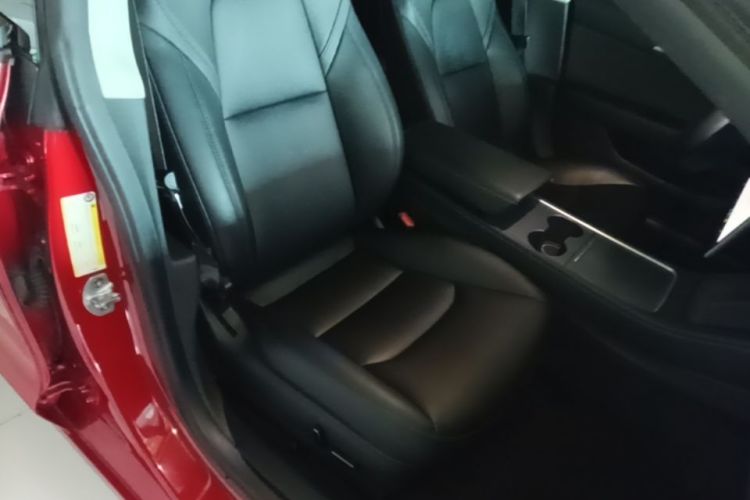 Tesla Model 3 2022 car image #24