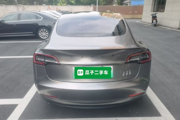 Tesla Model 3 2022 car image #4