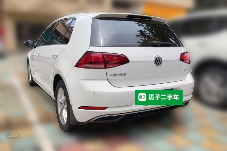 Volkswagen Golf 2018 car image #5