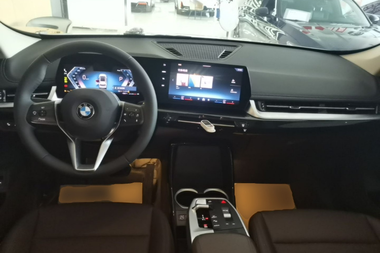 BMW X1 2024 #10 BMW X1 2024 car image #10